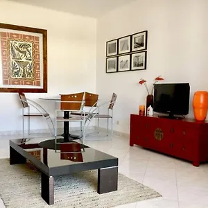 https://beach-house-quarteira.hotelaalgarve.com